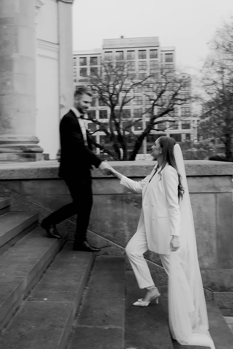 /storage/photos/AfterWedding-Berlin_MItte_Hochzeit-15.webp