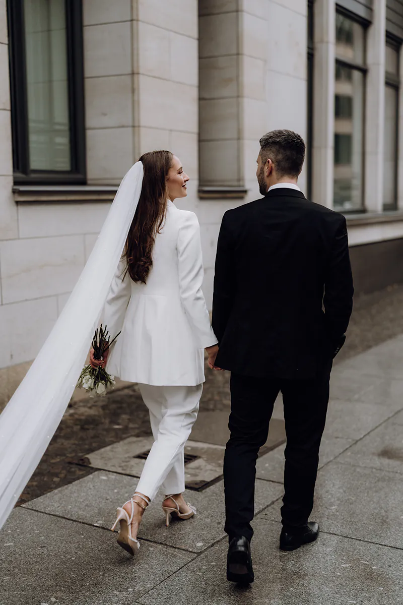 /storage/photos/AfterWedding-Berlin_MItte_Hochzeit-19.webp