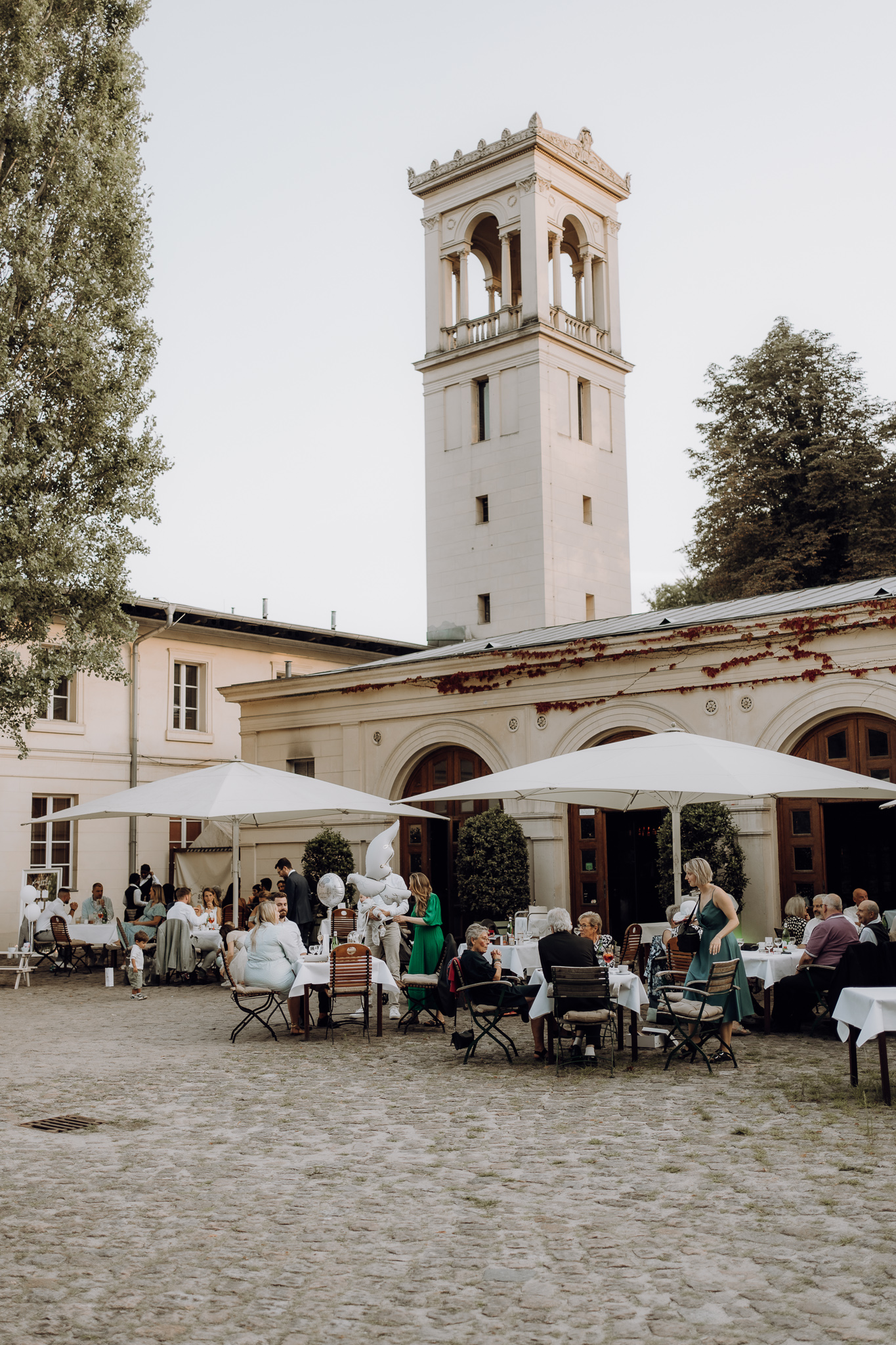 /storage/photos/SchlossGlienickeHochzeit_069.jpg